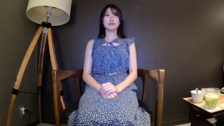 粉嫩性感小姐姐诱惑初体验被操到捂住嘴巴